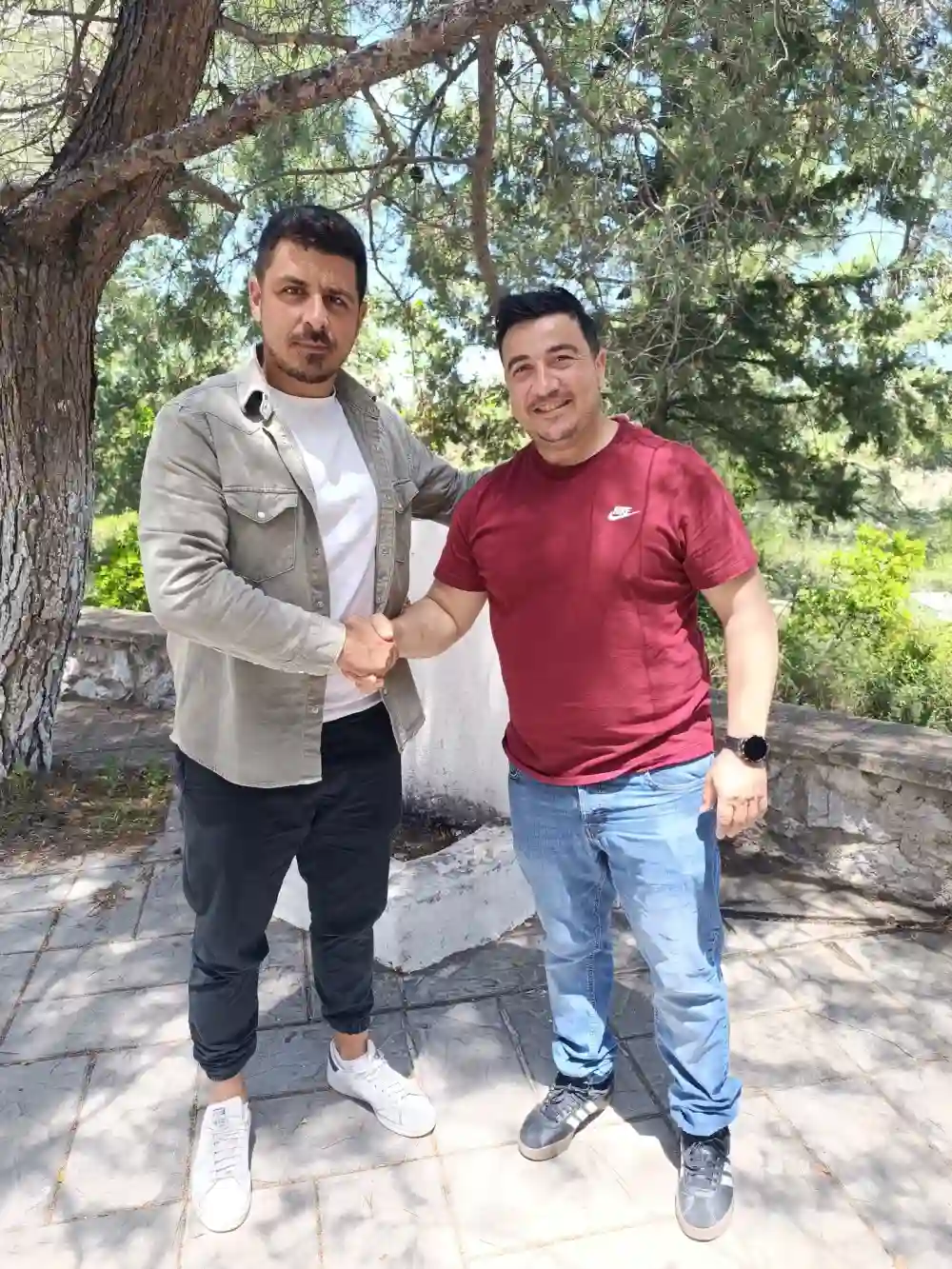 Δόξα Ψίνθου: Ανανέωσε ο Τσομπάνογλου,