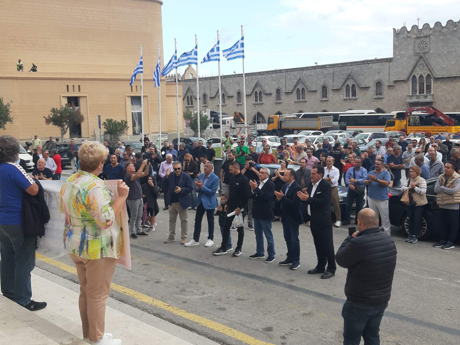 Φ.Π.Α. : To 24% θα μας το κάνουν…34%;