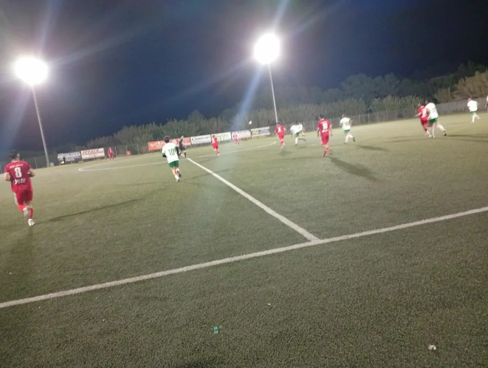 Ο Ακουσίλαος Φανών ήταν  κυρίαρχος και πήρε μια νίκη που άξιζε απόλυτα