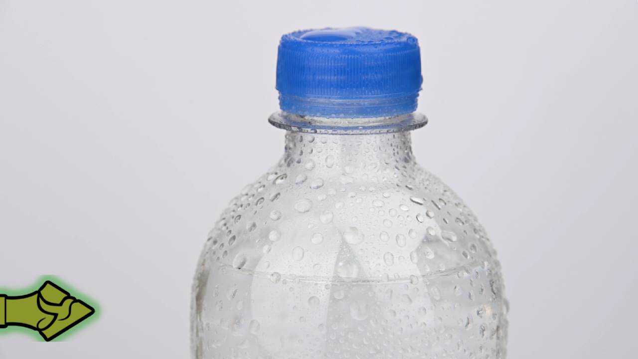 Νανοπλαστικά στο νερό; Προβληματισμός για την αόρατη απειλή που μπαίνει στο σώμα μας