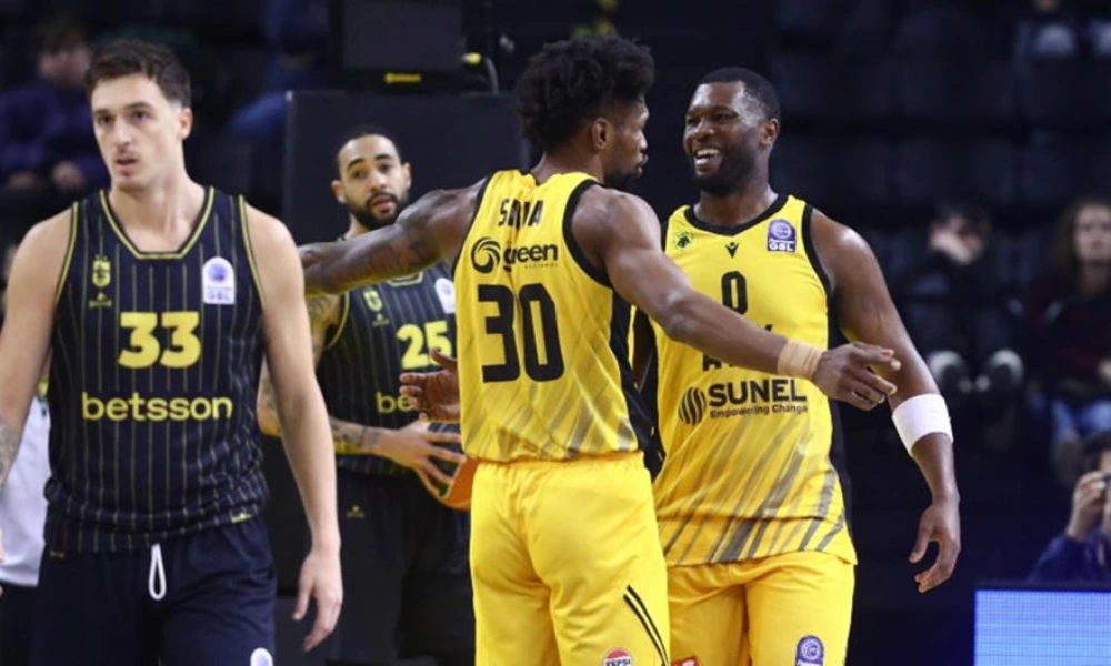 Νίκες για ΑΕΚ και Ηρακλή