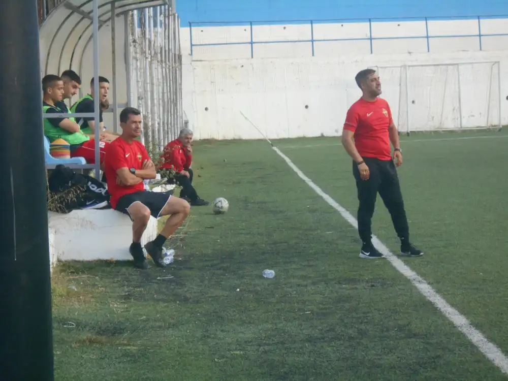 Αγγελάκης στο “news12”: “Στο δεύτερο μέρος είμασταν κυρίαρχοι, ο αντίπαλος δεν μας έκανε ούτε μια φάση”