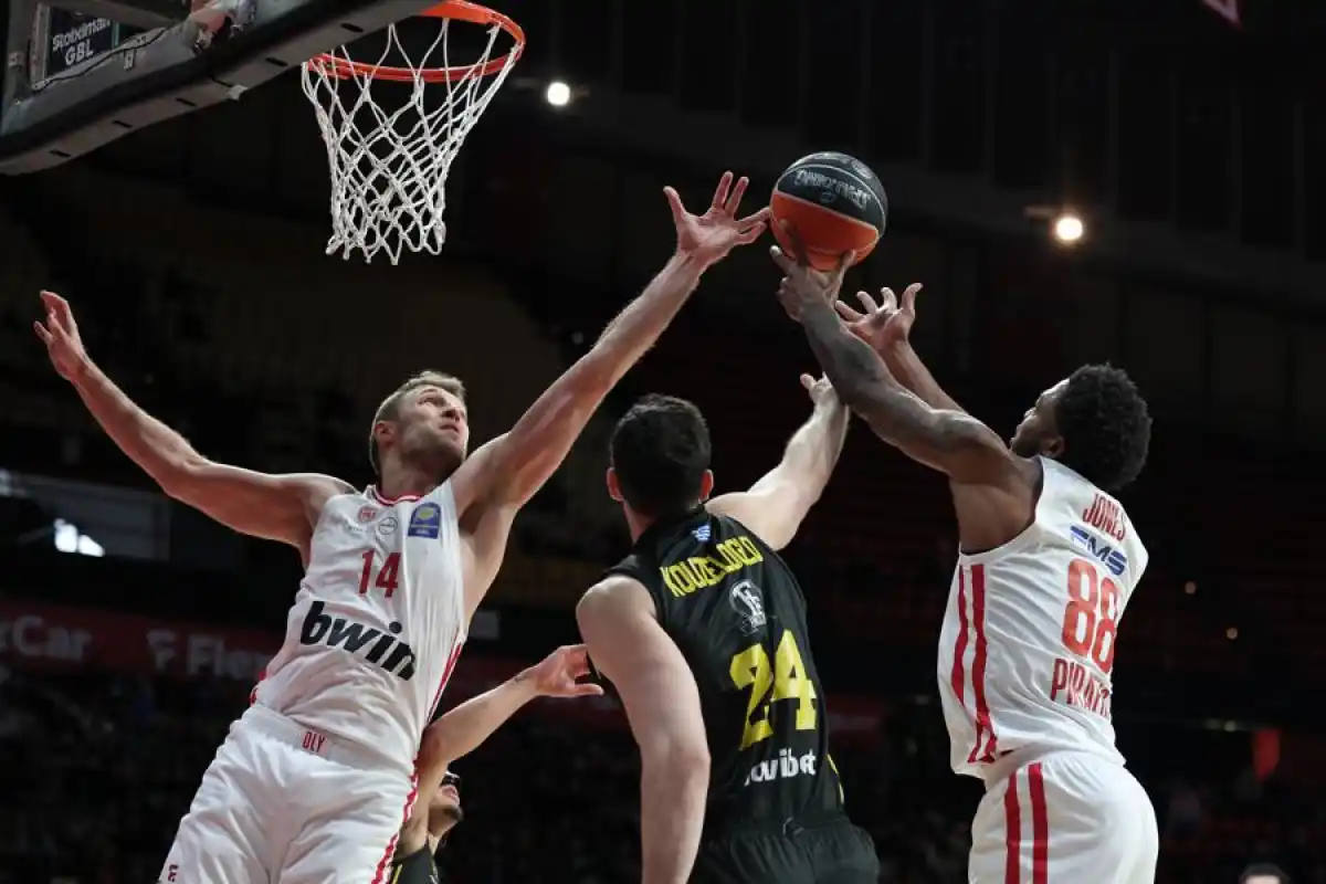 Νίκες για Ολυμπιακό, ΑΕΚ και Πανιώνιο