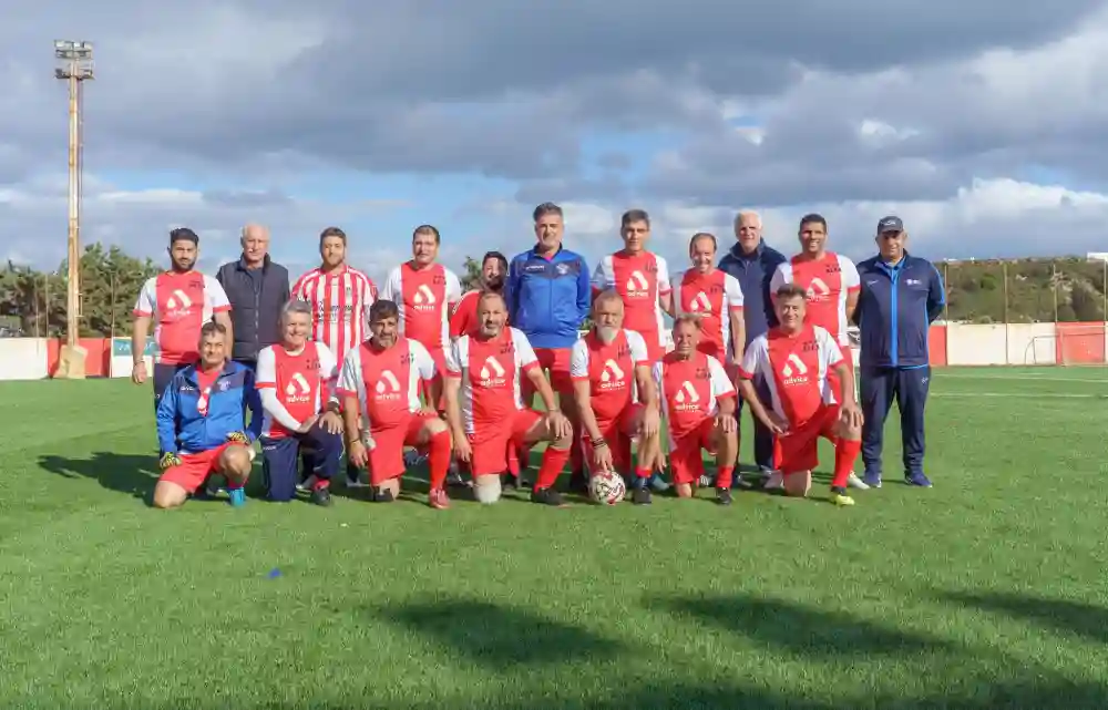 Γιαννακάκης στο “news12”: “Αυτό που με ευχαριστεί είναι ότι τα παιδιά μάχονται μέχρι το τέλος, ξεκινήσαμε για μια καλή πορεία και είμαστε πρώτοι”