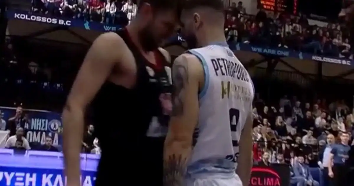 Πρόστιμο 10.000 σε ΚΑΕ Ολυμπιακός και Βεζένκοβ για όσα συνέβησαν στο κλειστό της Καλλιθέας