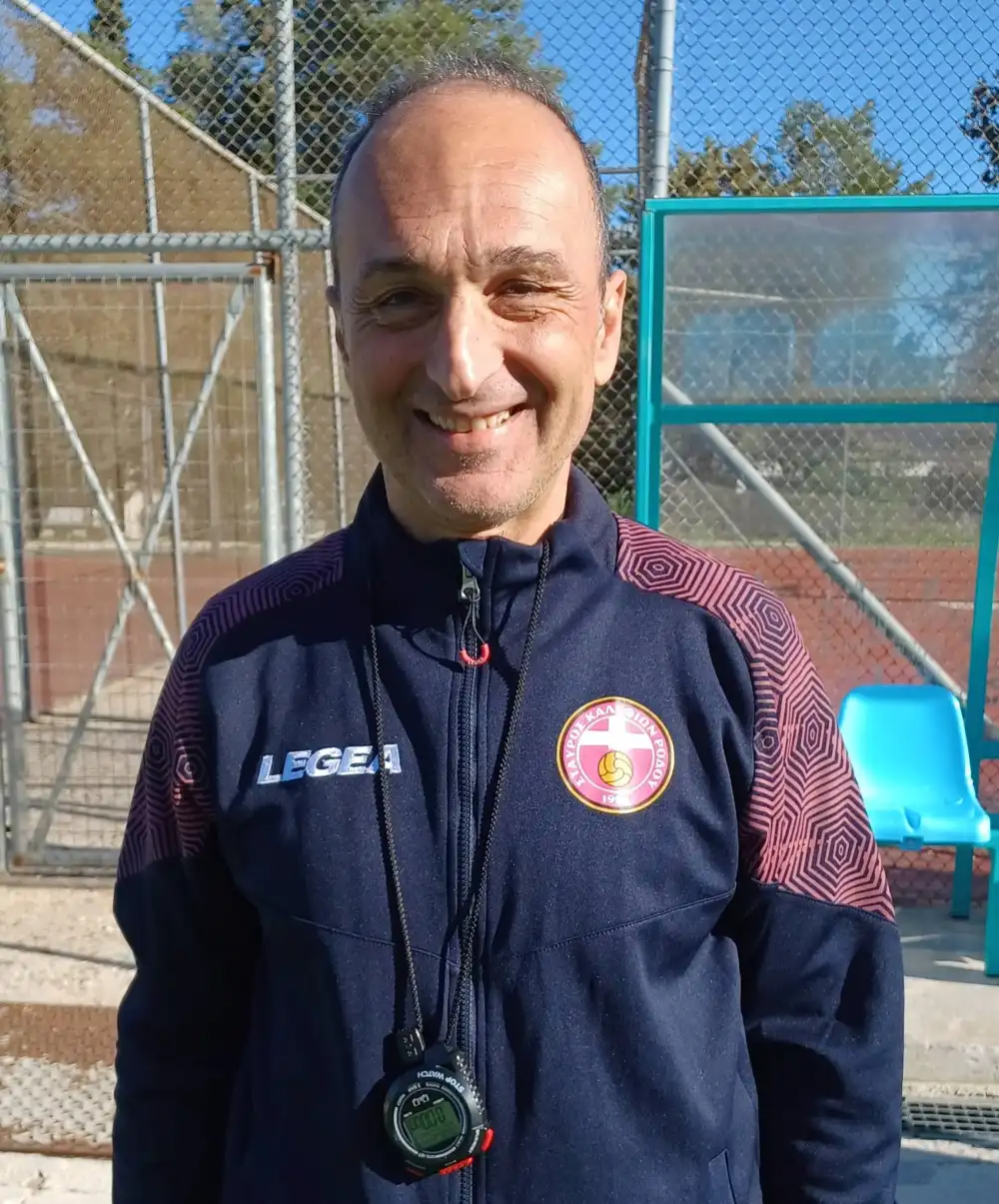 Βολιτάκης στο “news12”: “Η ομάδα έχει μια ανοδική πορεία, τα κορίτσια βγάζουν το 100% στην προπόνηση, προσπαθούν για το καλύτερο και προχωράμε