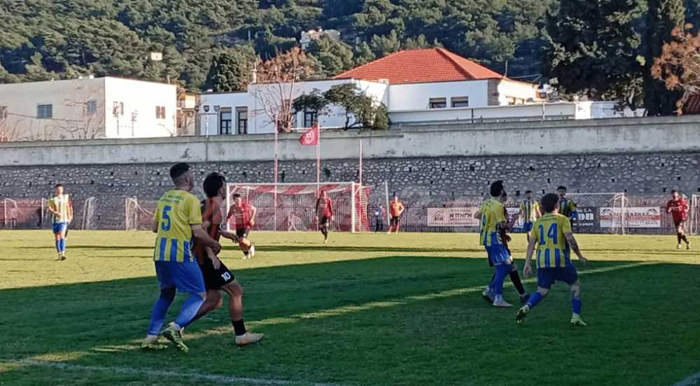 Αναγέννηση Ασφενδιού πλήρης, Φοίβος Κρεμαστής αμφίβολοι Κρητικός και Μαγιόγλου