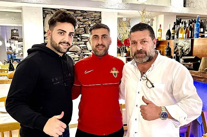 Ανανέωση συνεργασίας με Αγγελάκη στους Πάνθηρες