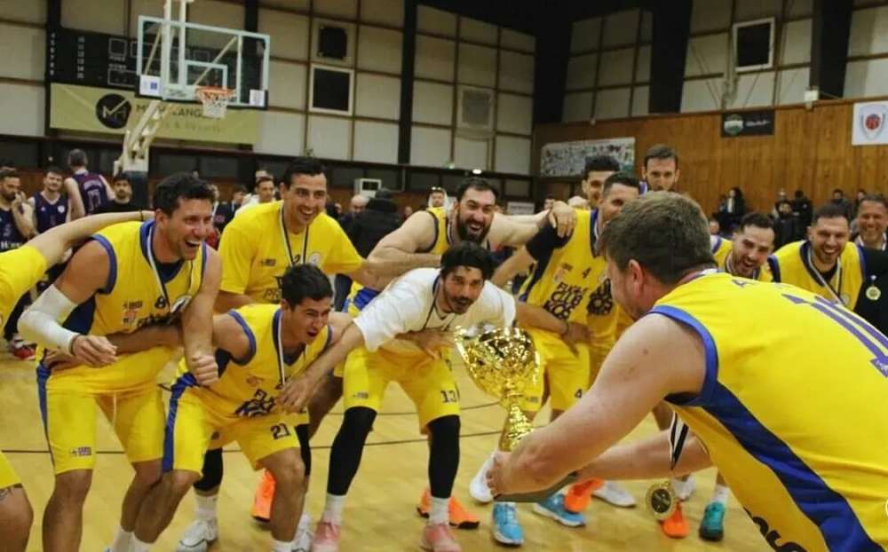 Ελπίδα Πεταλούδων: Ανανέωσε και ο Νίκος Κανύχης