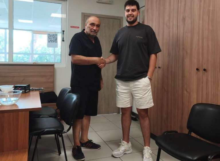 Ελπίδα Πεταλούδων: Απέκτησε το Νίκο Μιχαλάκη